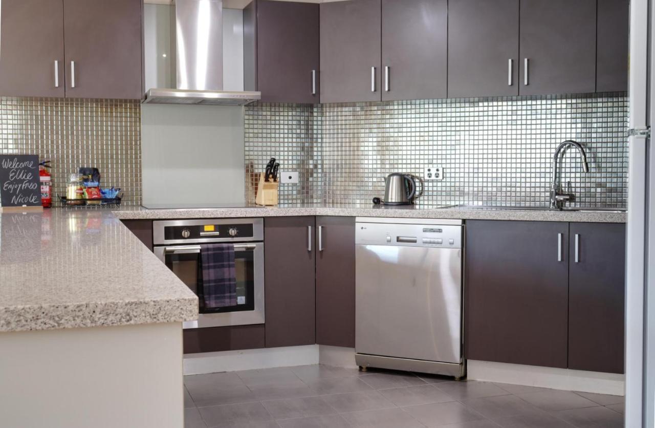 דירות פרמנטל Fiveways Balcony, King Bed, Chef'S Kitchen מראה חיצוני תמונה